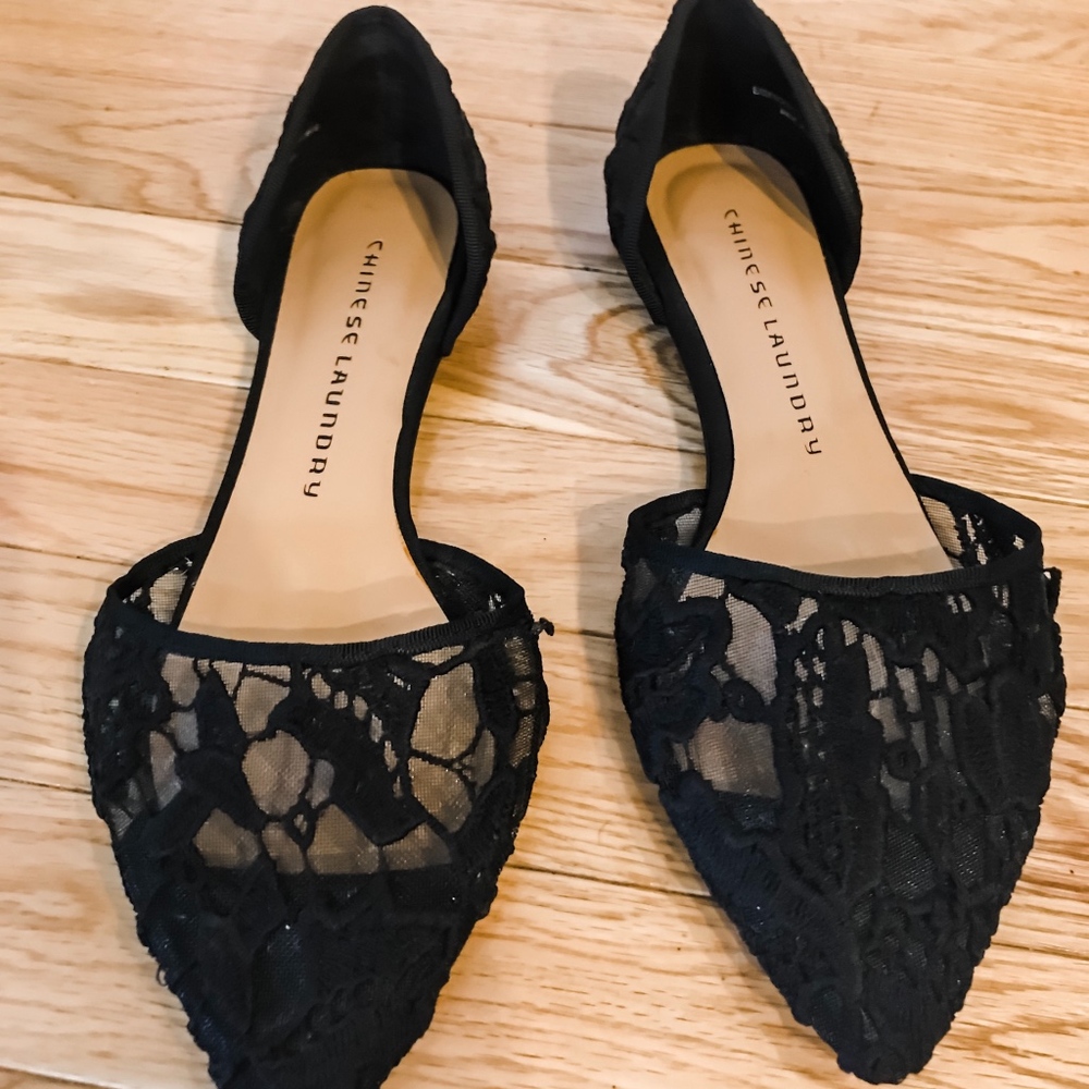 Chinese Laundry Flats